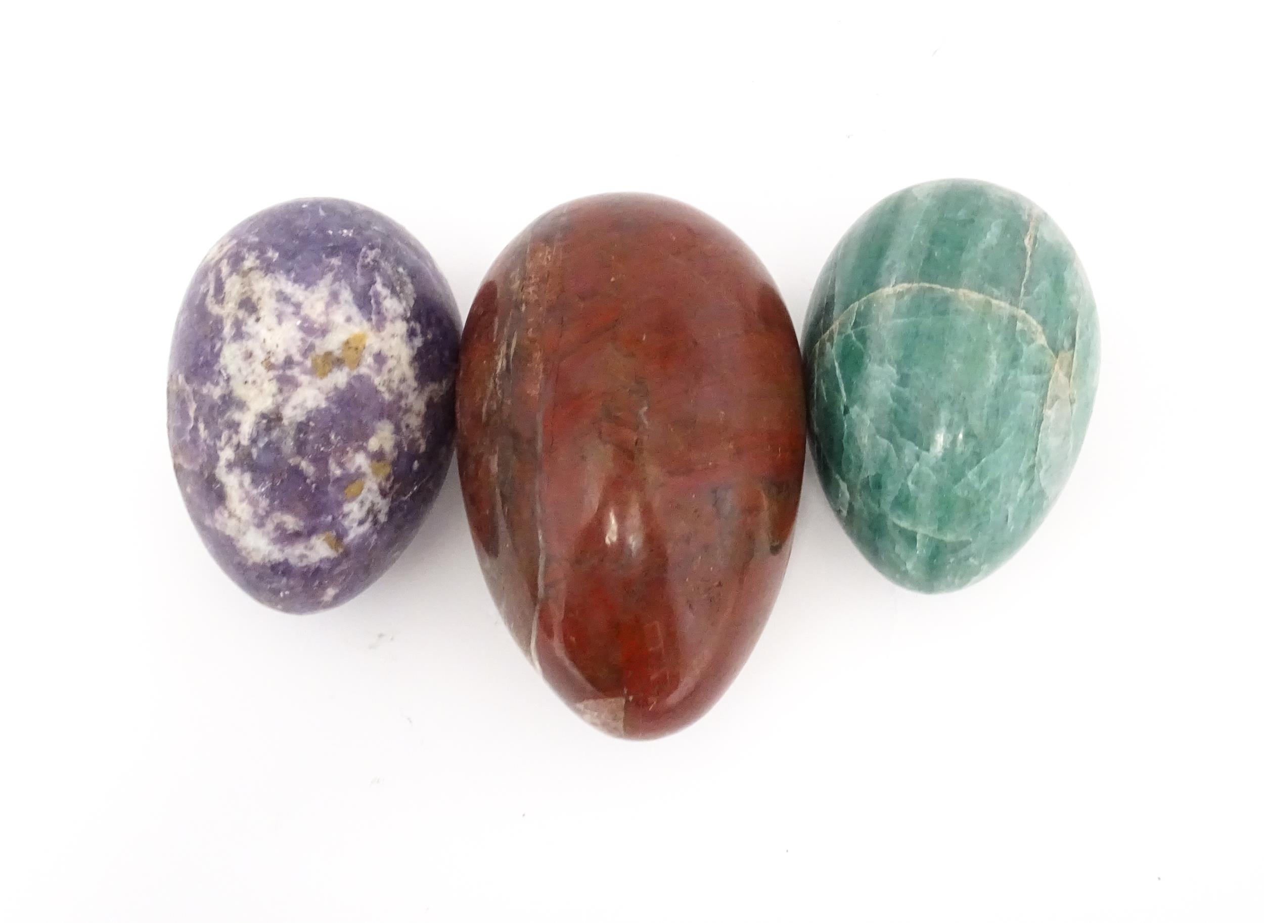 Natural History / Geology Interest: Three polished hardstone specimen eggs to include red jasper, - Image 7 of 9