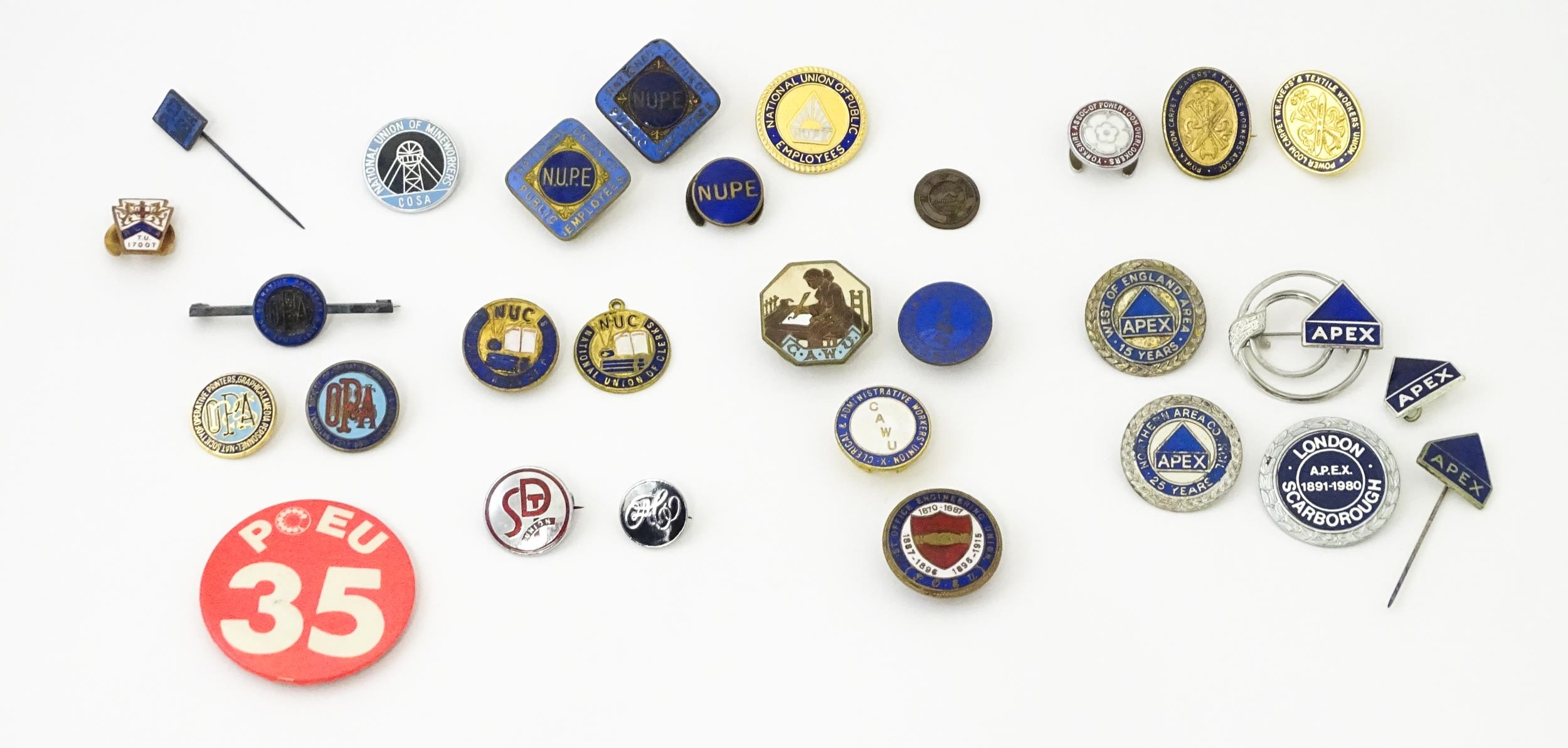 Trade Union Interest: a quantity of assorted badges, pins, etc. to include Post Office Engineering - Image 3 of 12