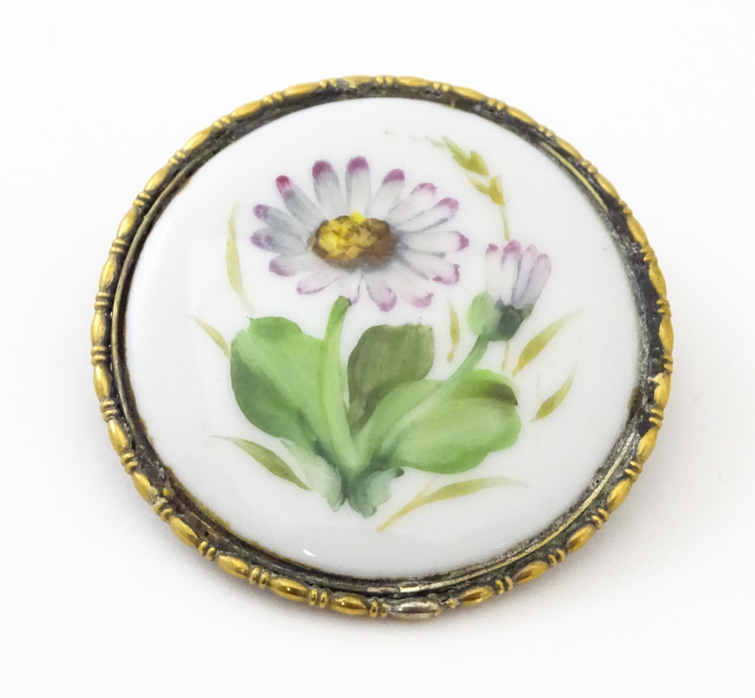 Four brooches comprising a Rosenthal brooch, a gilt metal brooch set with shell carved cameo - Image 6 of 13