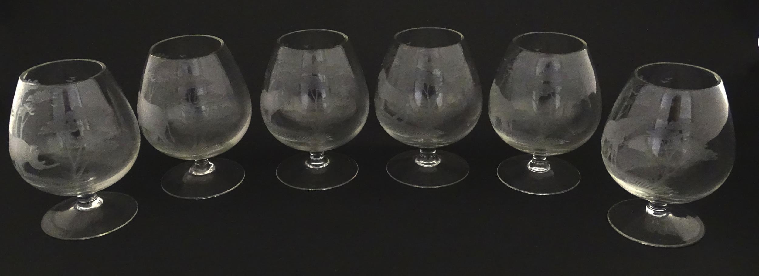 Six Rowland Ward brandy glasses with engraved Safari animal detail. Unsigned Approx. 4 3/4" high (6) - Bild 10 aus 14