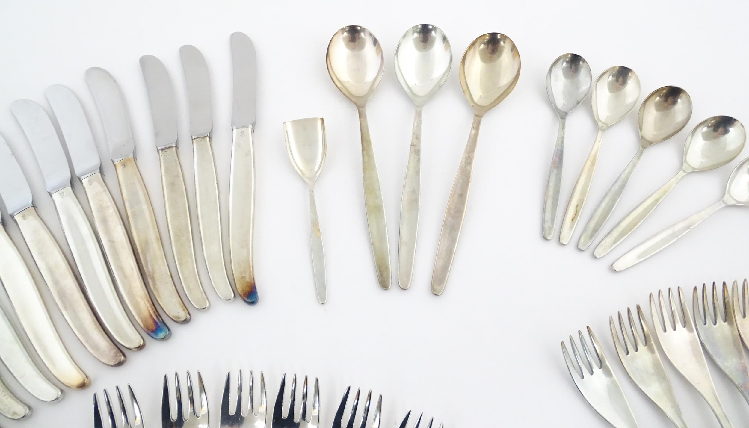 A quantity of WMF cutlery / flatware, to include knives, forks, spoons, etc. Knives approx. 8" - Image 4 of 16