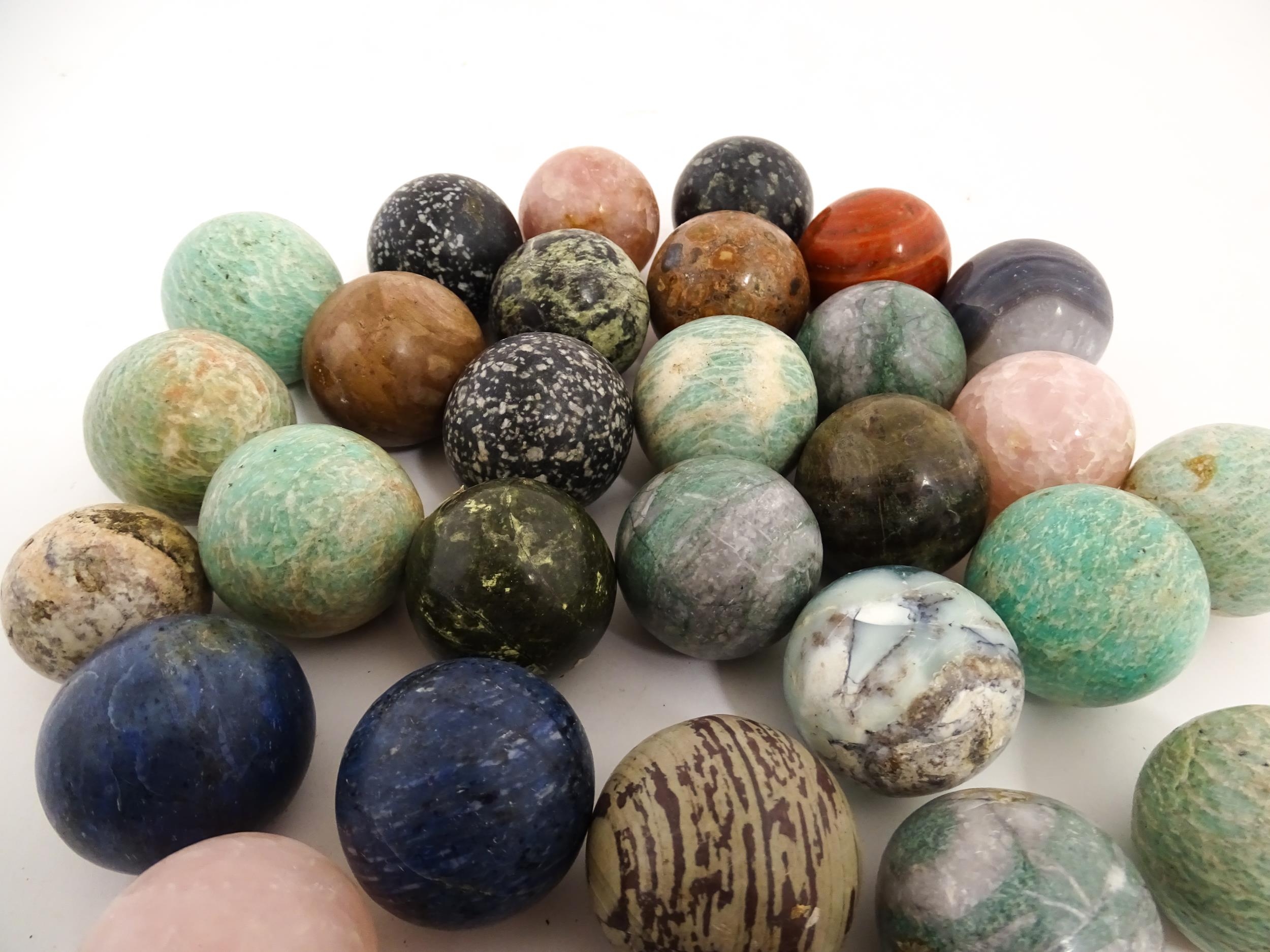 Natural History / Geology Interest: A quantity of polished hardstone specimen spheres, examples to - Image 5 of 9