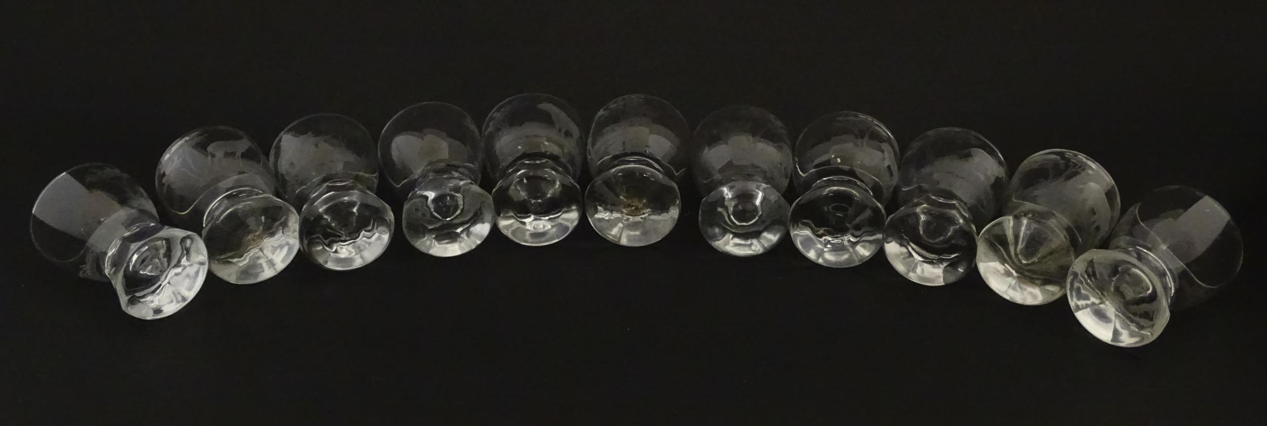 Rowland Ward sherry / liquor glasses with engraved Safari animal detail. Unsigned. Largest approx. - Image 4 of 26