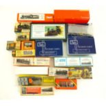 Toys - Model Train / Railway Interest : A quantity of assorted wagon / rolling stock kits to include