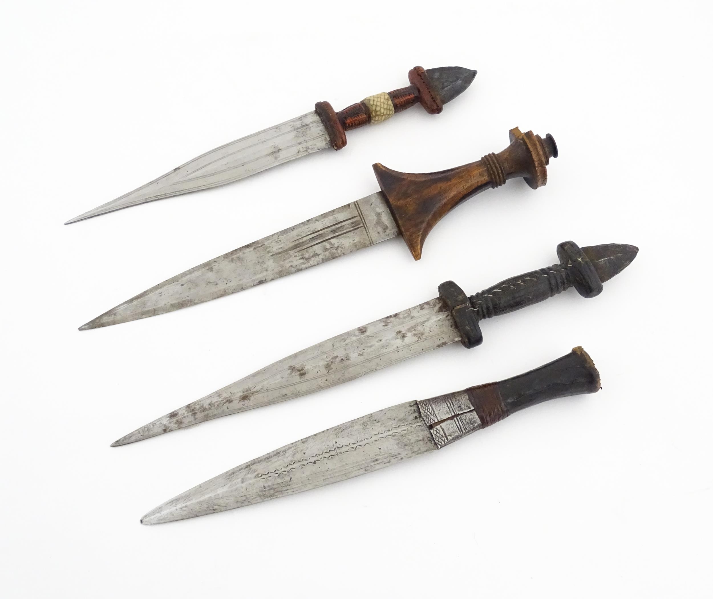 Ethnographic / Native / Tribal : Four assorted African / Sudanese arm knives / daggers, with leather - Image 8 of 12