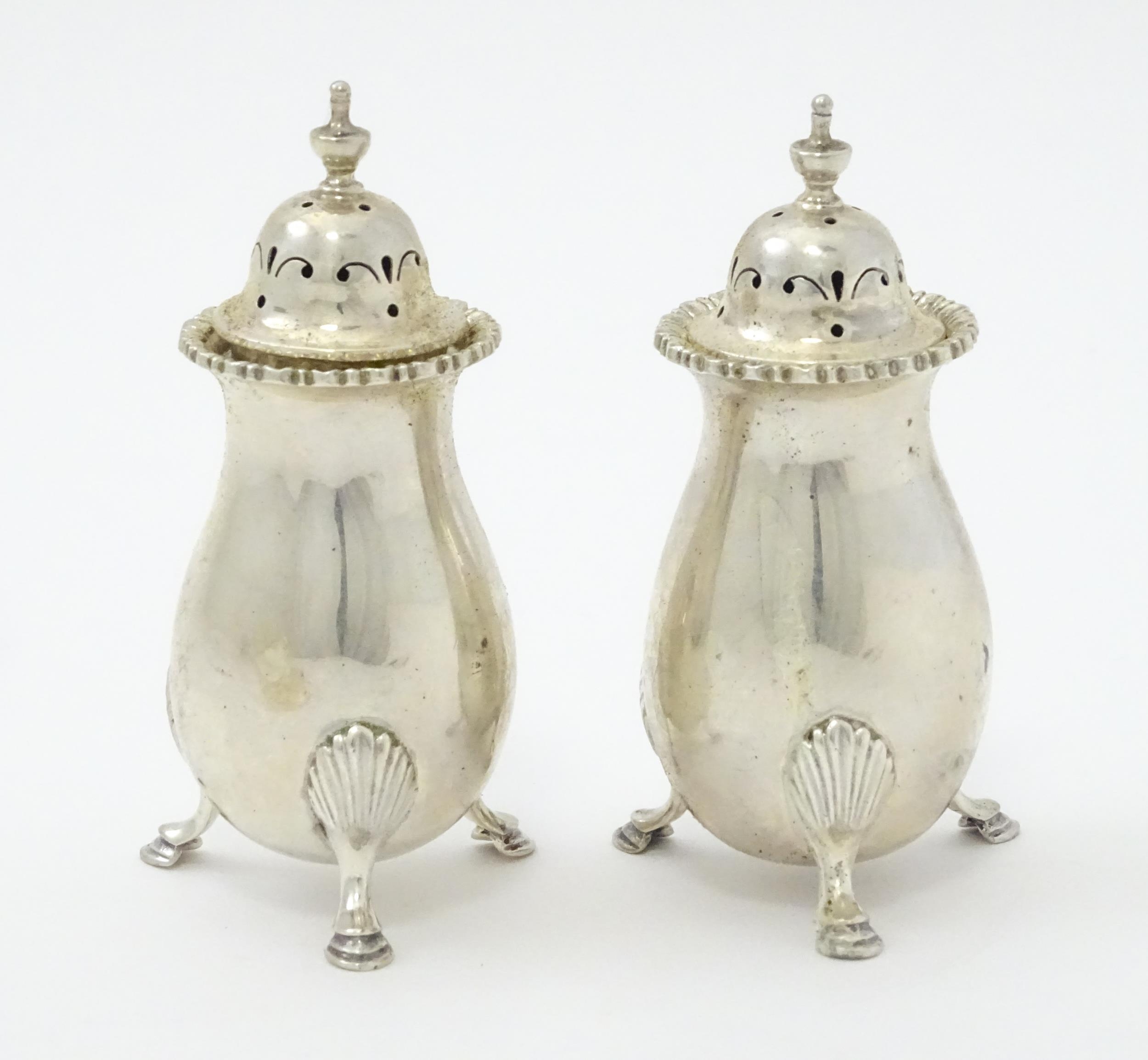 A pair of silver peppers hallmarked Chester 1911, maker Jay, Richard Attenborough Co Ltd. Approx. - Image 8 of 11