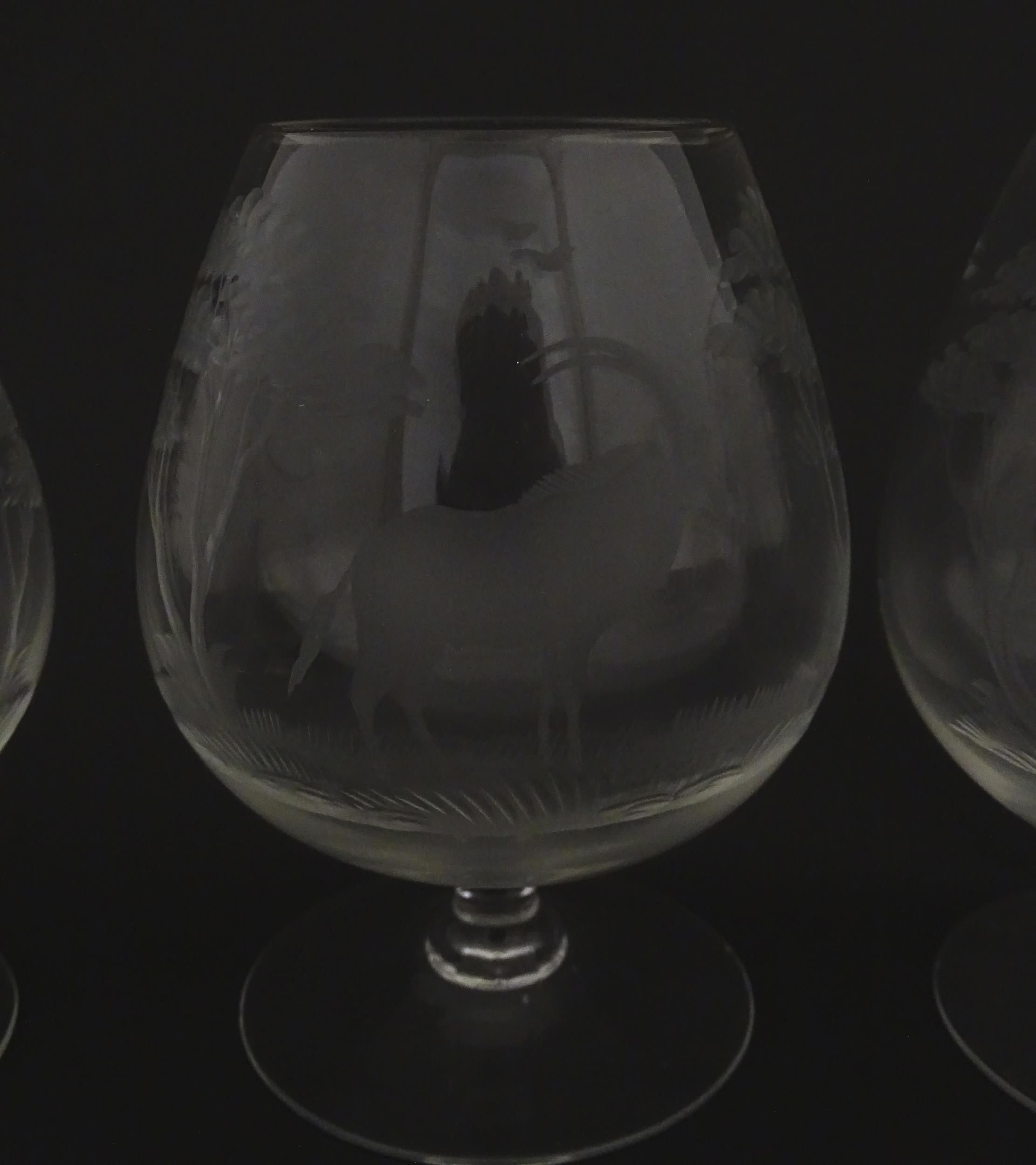 Six Rowland Ward brandy glasses with engraved Safari animal detail. Unsigned Approx. 4 3/4" high (6) - Bild 7 aus 14