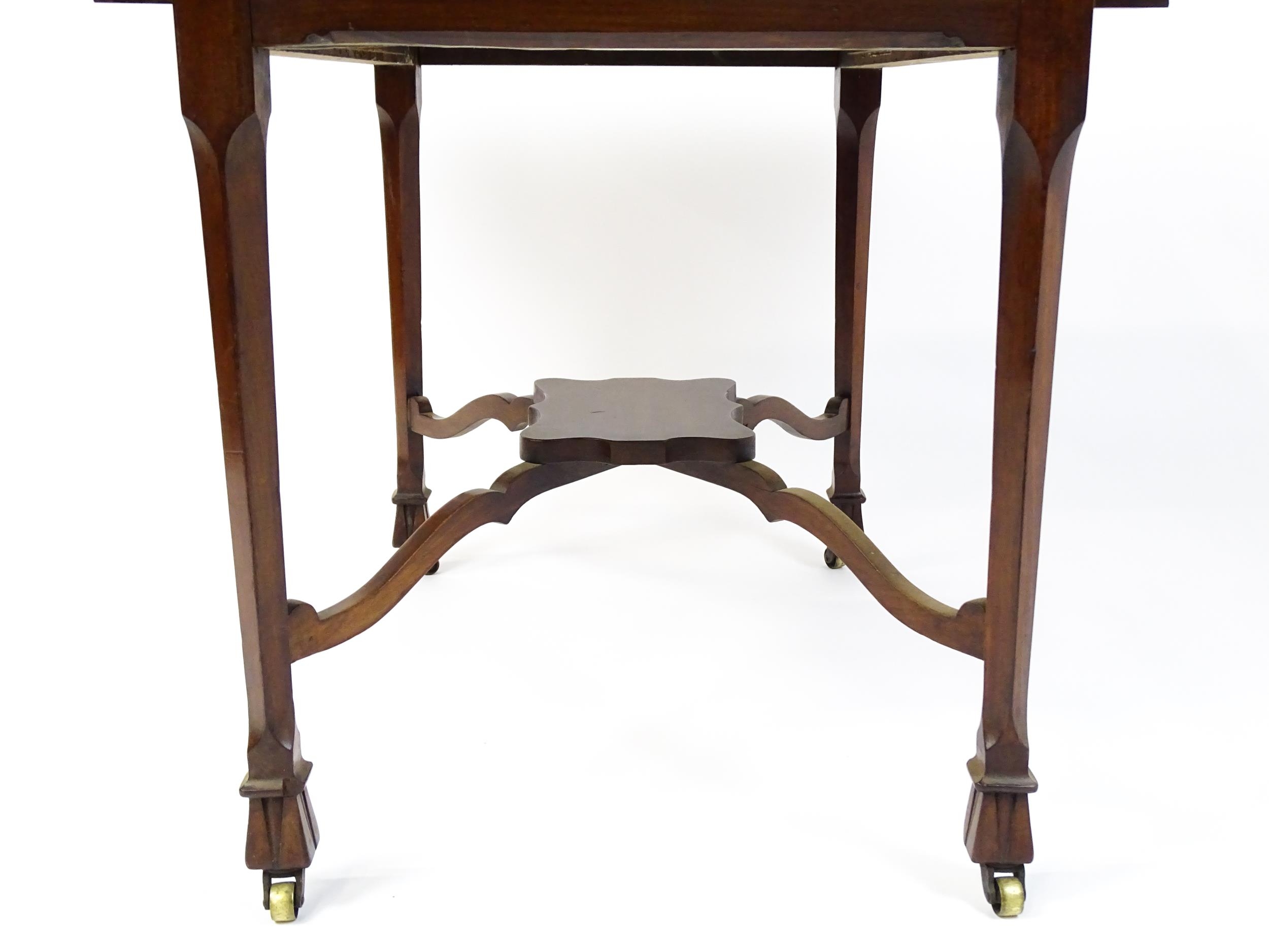 A late 18thC Chippendale style mahogany Pembroke table, the butterfly table top having two shaped - Image 10 of 16