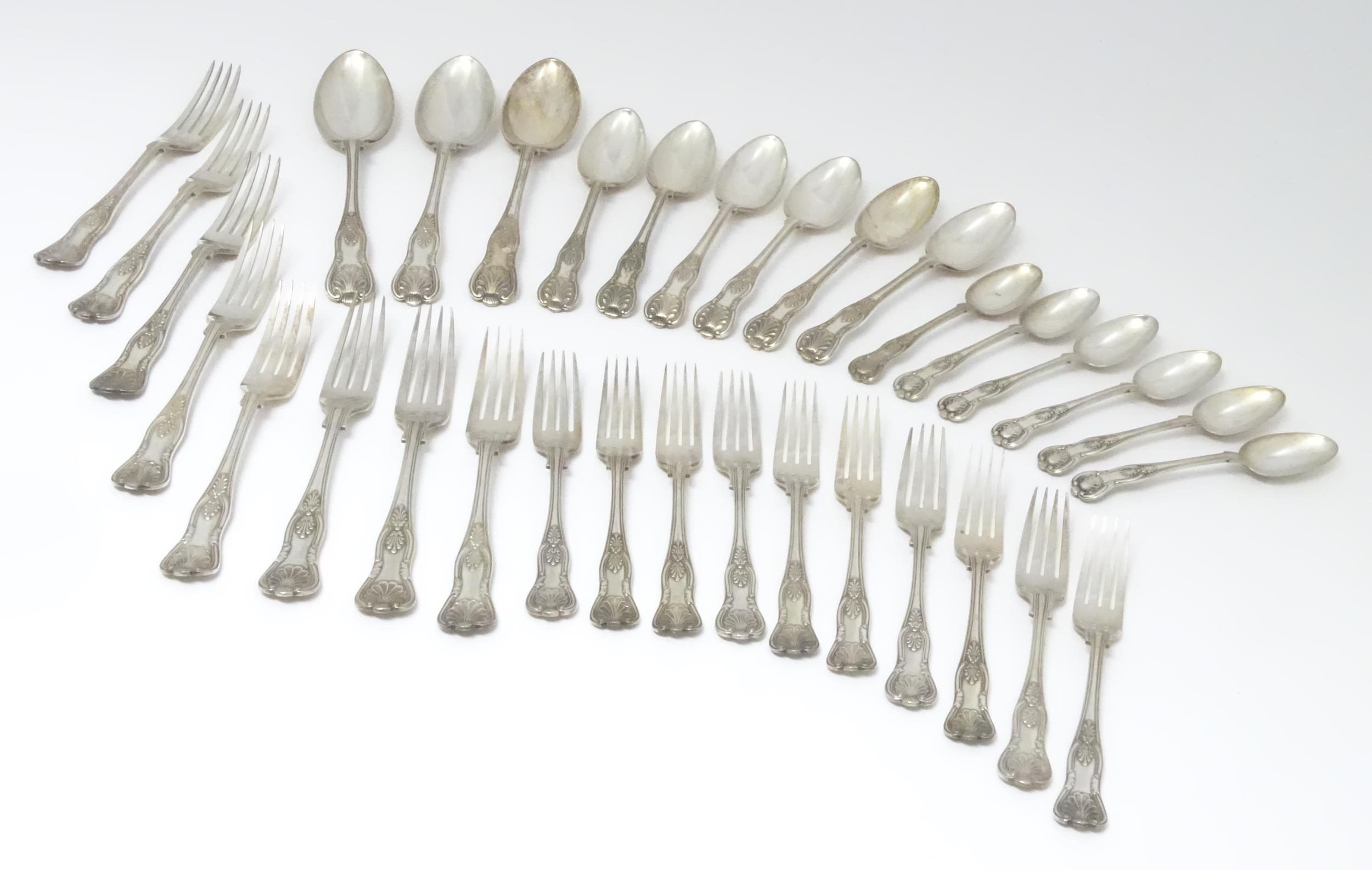 A quantity of silver plate King's pattern flatware / cutlery to include spoons and forks (Approx. - Image 4 of 8