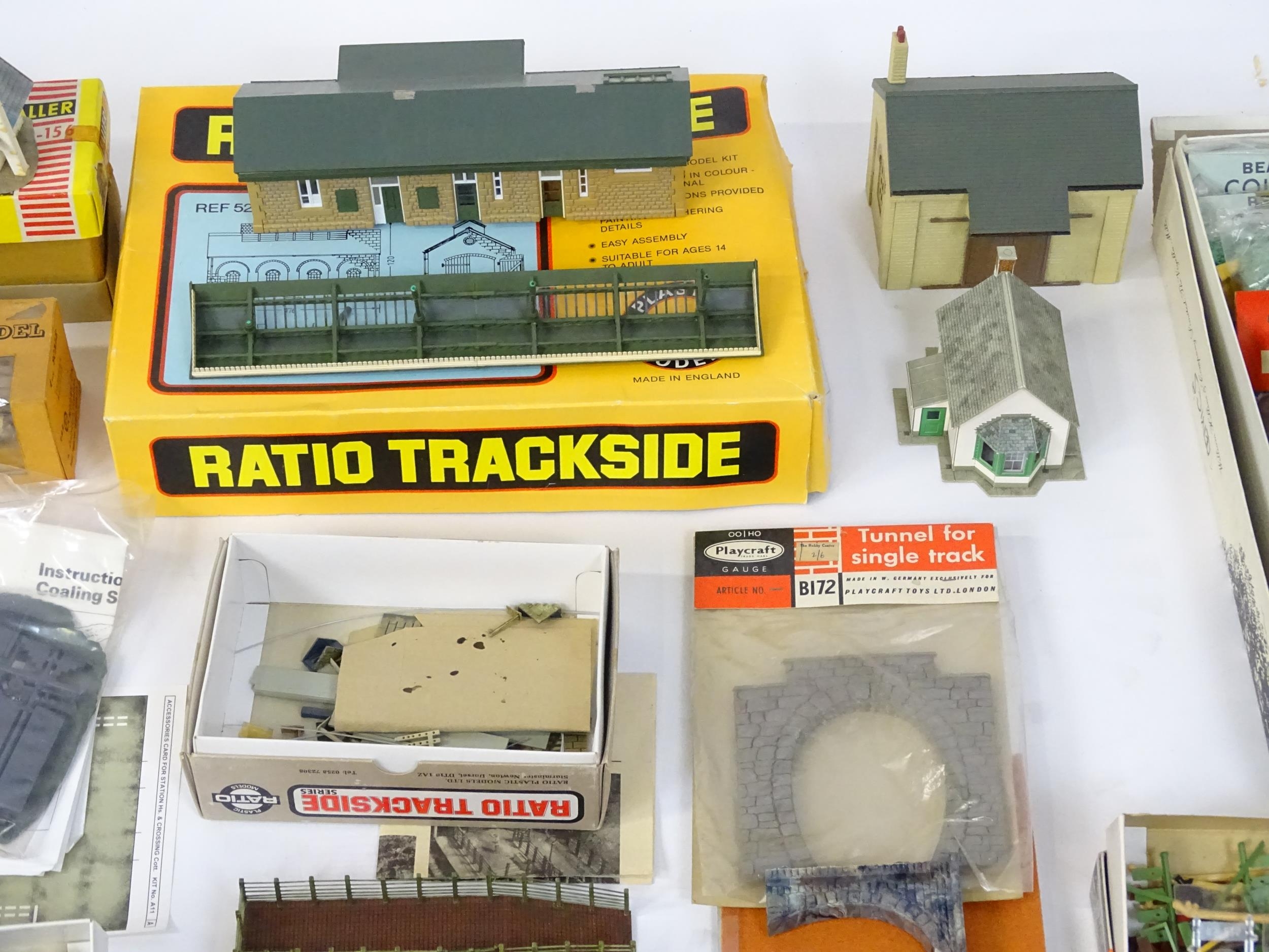 Toys - Model Train / Railway Interest : A large quantity of model railway / trackside scenery - Bild 5 aus 17