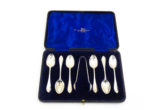 A quantity of silver plate to include: a toast rack, servers, cased teaspoons and sugar spoons en- - Image 15 of 15