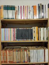 Penguin Paperbacks. A large collection of modern Penguin paperbacks, approximately 925 volumes