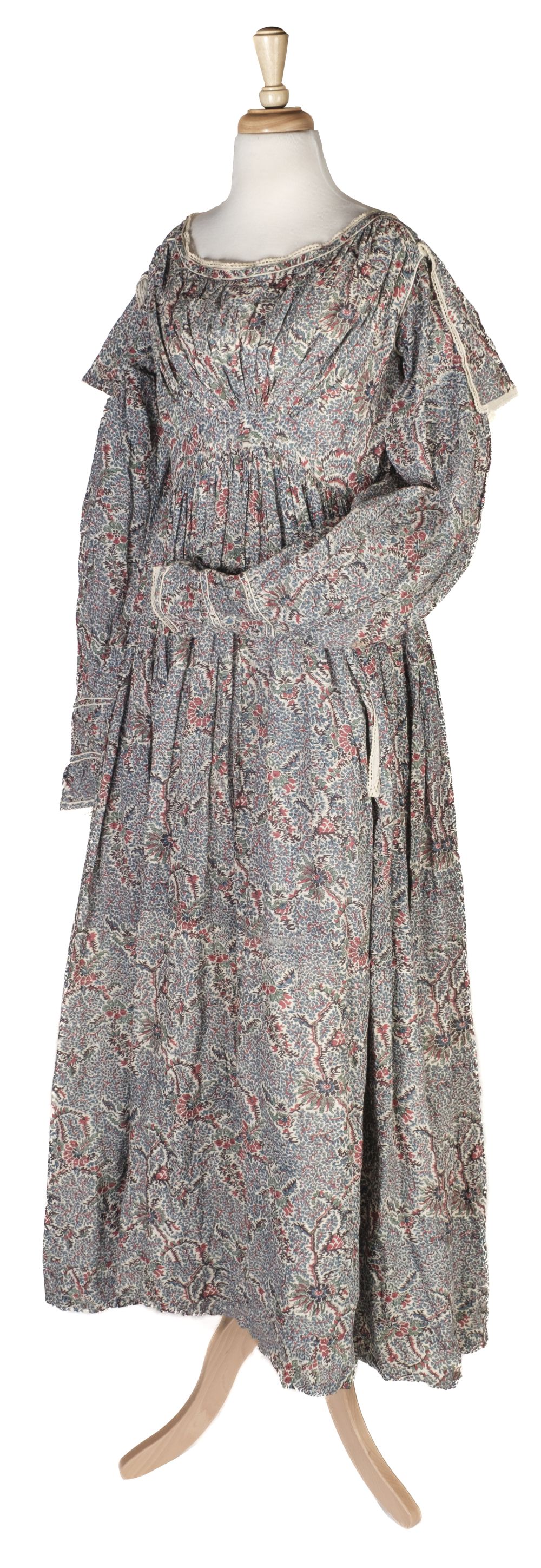 Clothing. A printed nursing gown, circa 1835