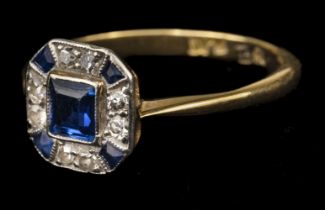 Ring. An art deco 18ct gold and platinum ring circa 1920s