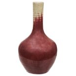Vase. A Chinese sang de boeuf porcelain bottle vase, 18/19th century