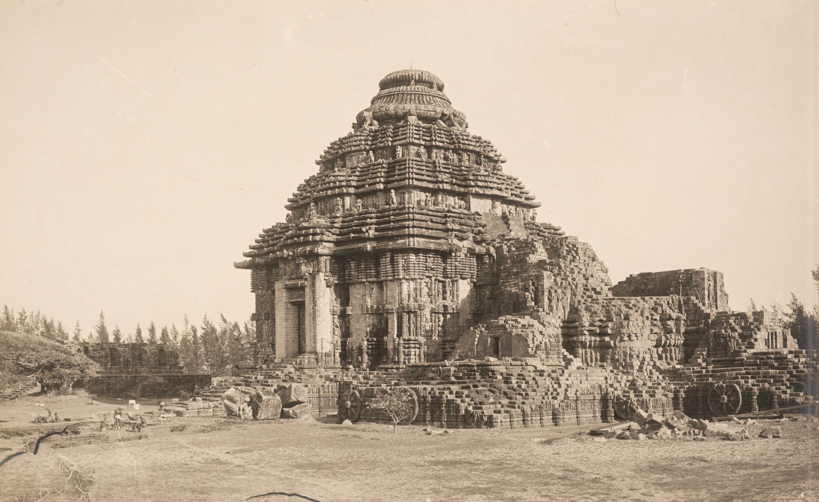 India. An album of 19 mounted photographs of the Sun Temple, Konark (Odisha), c. 1910