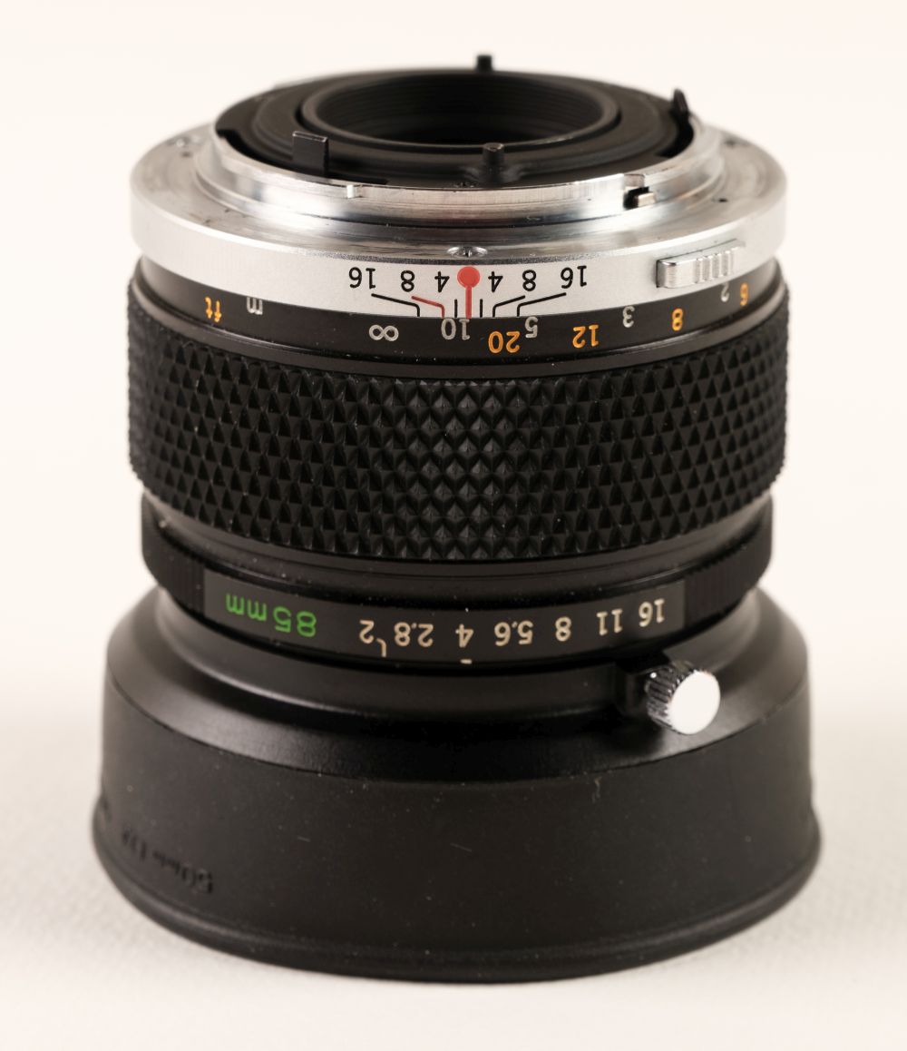 Olympus OM-system Zuiko Auto-T 85mm f2 prime camera lens for OM-1, OM-2 etc - Image 3 of 4