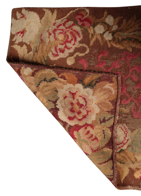 A FRAGMENT OF AN AXMINSTER CARPET - Image 3 of 4