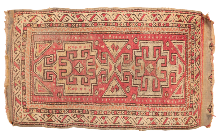 A FRAGMENT OF AN AXMINSTER CARPET - Image 2 of 4