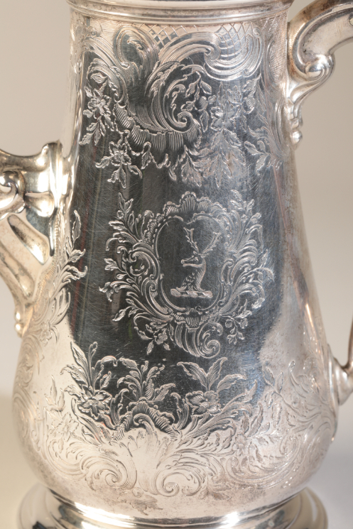 A GEORGE II SILVER COFFEE POT - Image 2 of 4