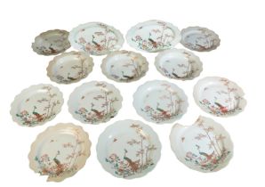 A SET OF NINE CHINESE FAMILLE VERTE PLATES