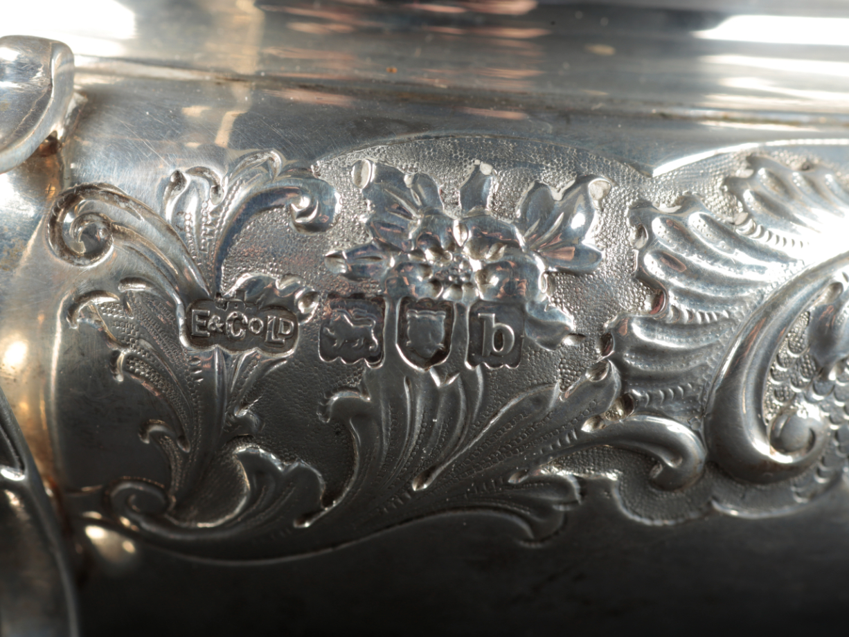 A LATE VICTORIAN SILVER FOUR PIECE TEA SERVICE - Image 4 of 4