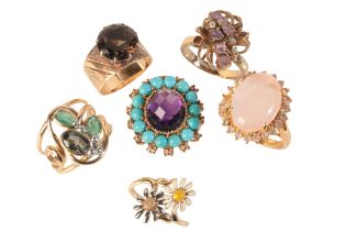 A COLLECTION OF COCKTAIL RINGS