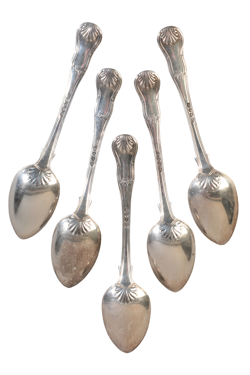 FIVE GEORGE IV SILVER HOURGLASS PATTERN DESSERT SPOONS - Image 2 of 2