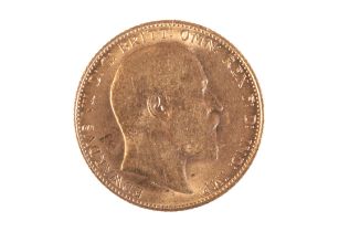 A 1909 EDWARD VII GOLD SOVEREIGN