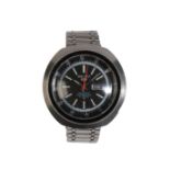 SEIKO SPORTS WATER 70: A GENTLEMAN'S STAINLESS STEEL BRACELET WATCH