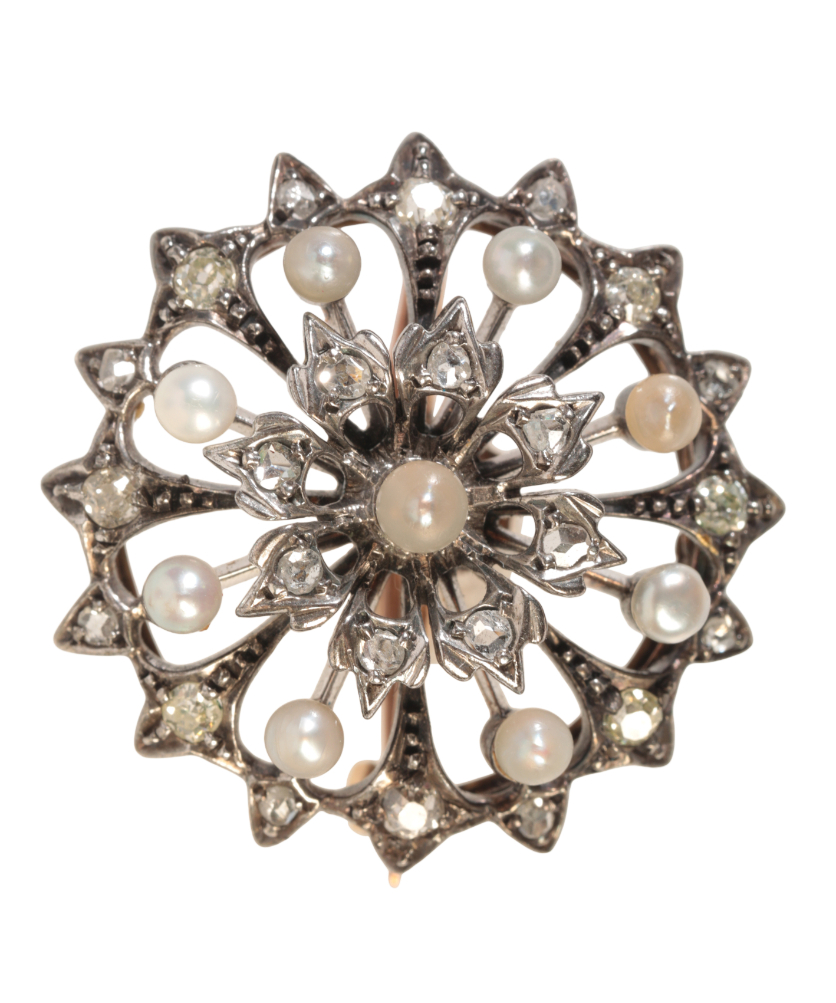 AN ANTIQUE VICTORIAN DIAMOND AND PEARL BROOCH
