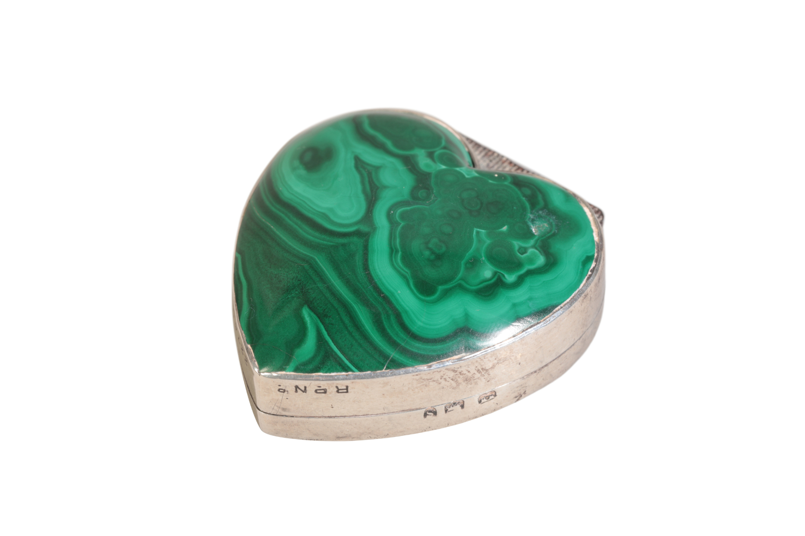 A VICTORIAN SILVER MOUNTED MALACHITE HEART SHAPED BOX - Image 2 of 4