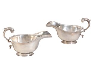 A PAIR OF GEORGE V SILVER SAUCEBOATS