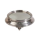 A VICTORIAN SILVER PLATED CAKE STAND