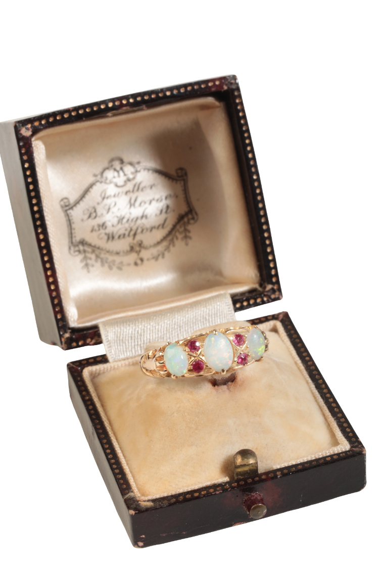 AN ANTIQUE OPAL AND RUBY RING - Image 2 of 2