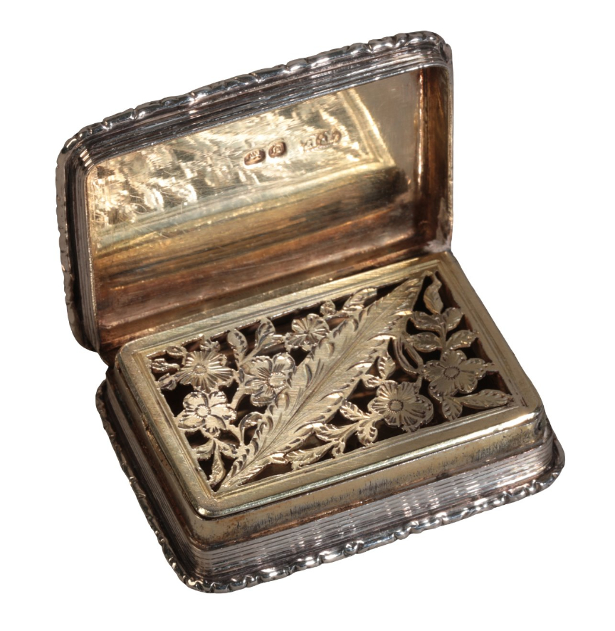 AN EARLY VICTORIAN SILVER VINAIGRETTE - Image 3 of 3