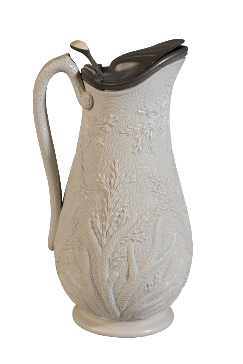 A BEECH AND HANCOCK CREAM POTTERY 'CORAL' JUG - Image 2 of 3