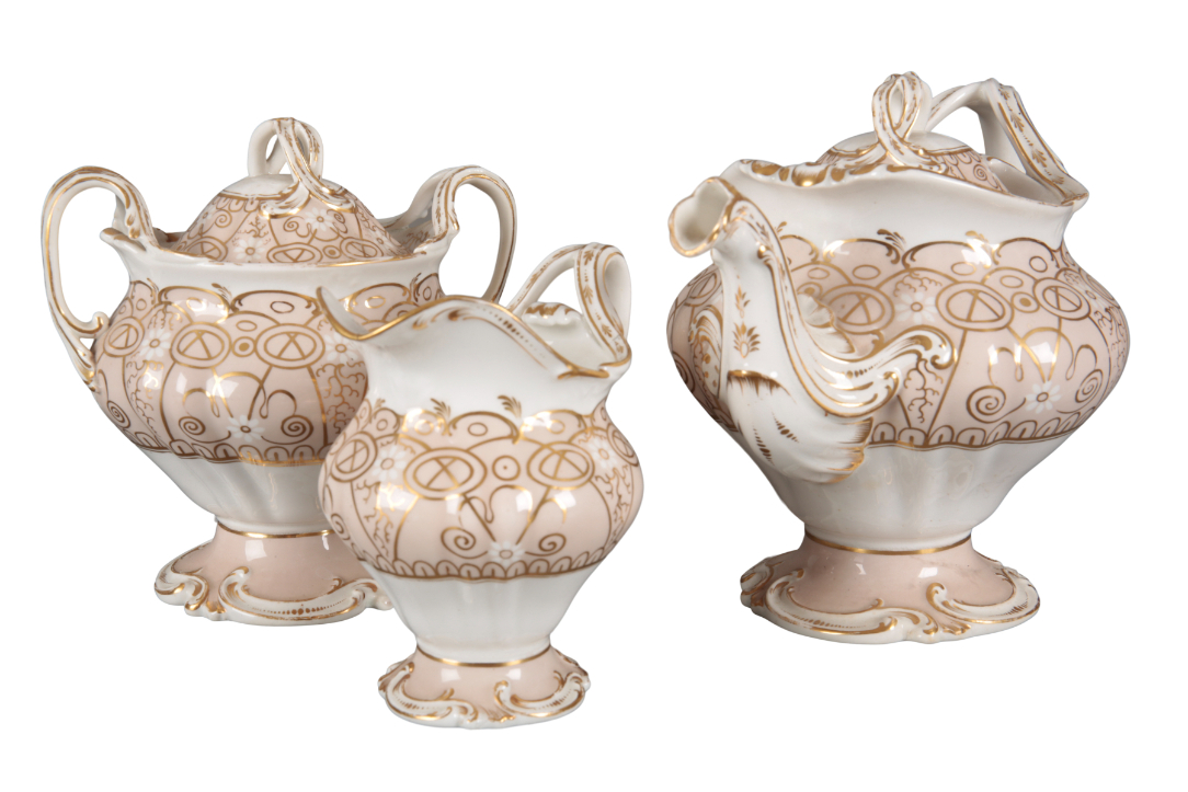 AN H & R DANIEL SUTHERLAND SHAPE PART TEA SERVICE