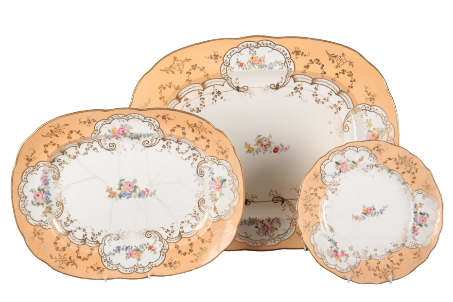 AN H & R DANIEL MARY TALBOT SHAPE PART DINNER SERVICE - Image 2 of 4