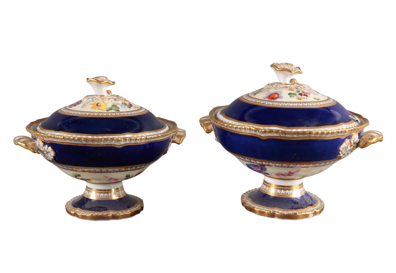A PAIR OF H & R DANIEL SECOND GADROON SHAPE CREAM BOWLS AND STANDS - Image 3 of 4