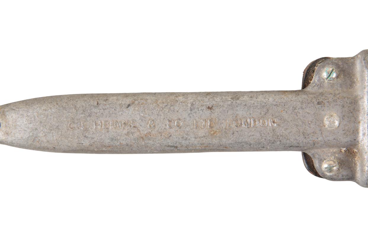 A MID-20TH CENTURY C.E HEINKE & CO. LONDON DIVING KNIFE - Image 2 of 2