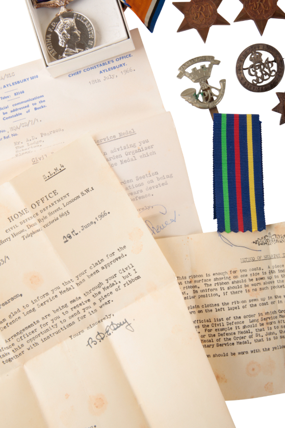 A MISCELLANEOUS COLLECTION OF MEDALS, BADGES AND ASSOCIATED PAPERWORK - Image 5 of 5