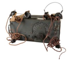 A WWII COMMUNICATION RECEIVER TYPE P.C.R. 3