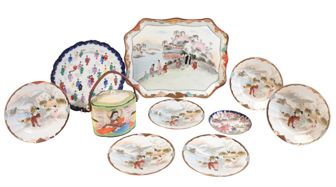 TEN JAPANESE EXPORT CERAMICS