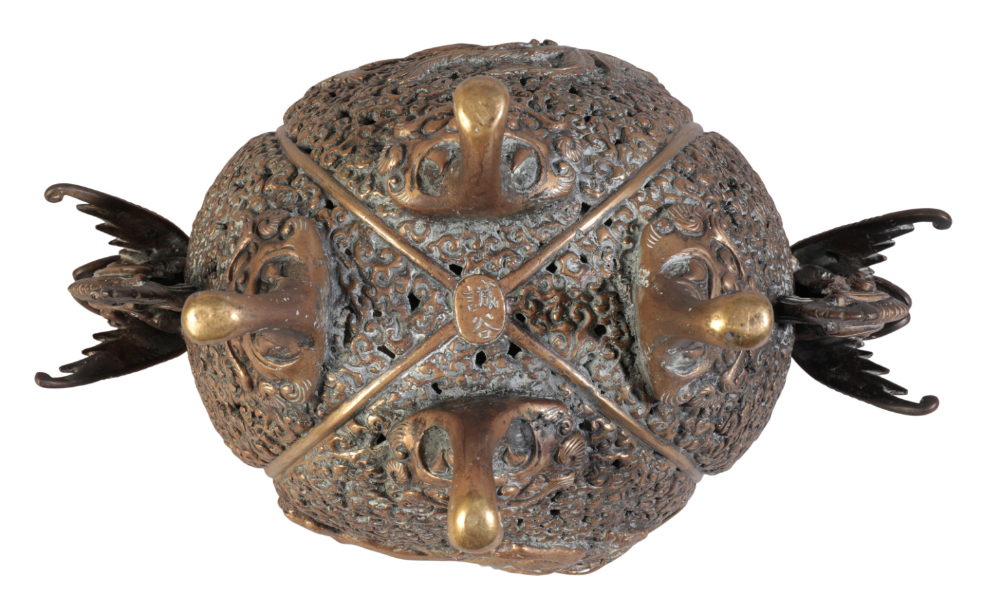 A JAPANESE BRONZE CENSER - Image 3 of 3