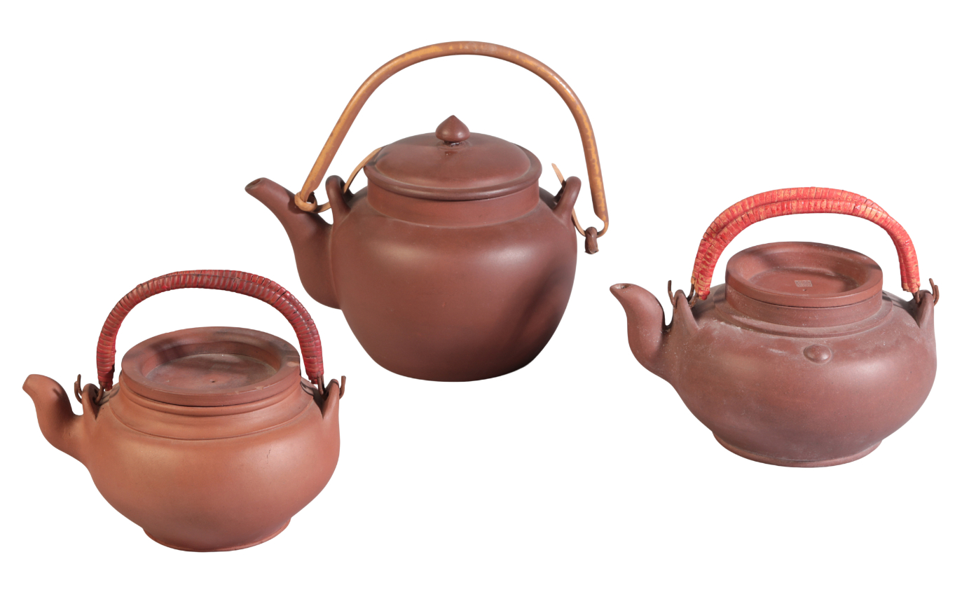 THREE CHINESE YIXING TEAPOTS