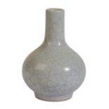 A CHINESE CELADON CRACKLE GLAZE BOTTLE VASE