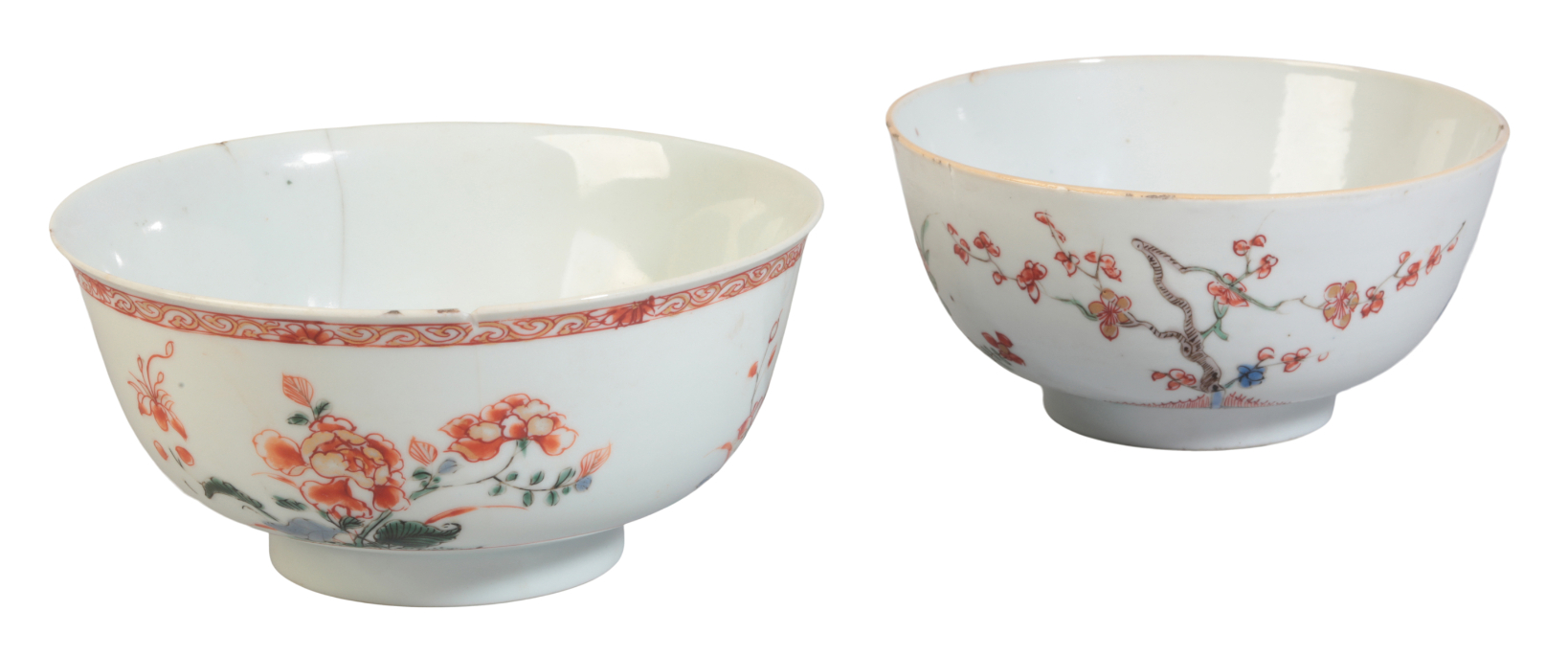 TWO CHINESE EXPORT FAMILLE VERTE BOWLS