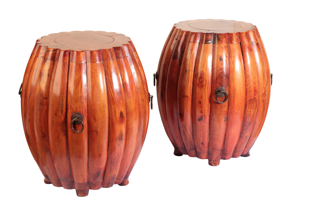 A PAIR OF CHINESE HUANGHUALI DRUM STOOLS