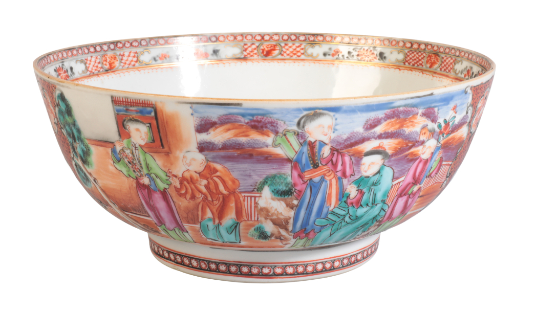 A CHINESE EXPORT FAMILLE ROSE BOWL